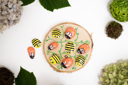 bug tic tac toe painted rocks epoxy ladybug lovebug bumblebee bee wood round