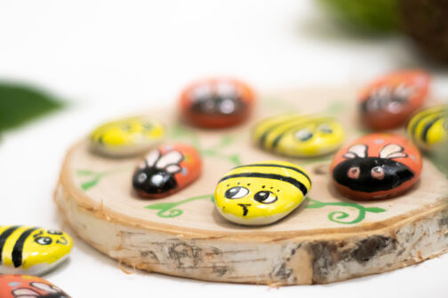 bug tic tac toe painted rocks epoxy ladybug lovebug bumblebee bee wood round