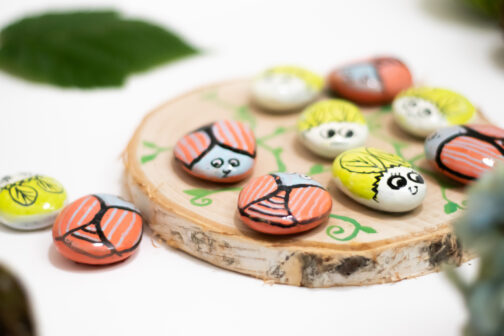 bug tic tac toe painted rocks epoxy ladybug lovebug bumblebee bee wood round