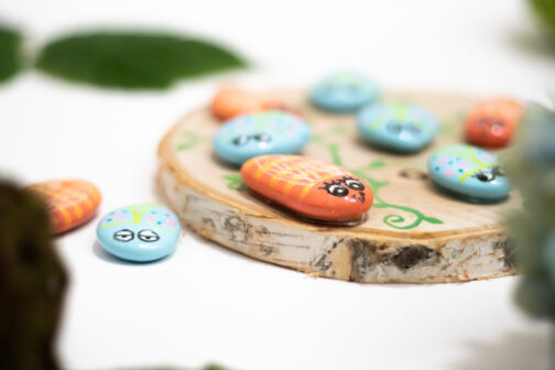 bug tic tac toe painted rocks epoxy ladybug lovebug bumblebee bee wood round